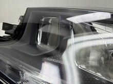 Laden Sie das Bild in den Galerie-Viewer, Frontscheinwerfer Toyota Aygo X 85122000 Rechts Scheinwerfer Headlight SCH9259712221cl