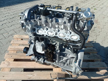 Load image into Gallery viewer, Motor Mercedes-Benz W204 W212 274910 1.6 CGI 40TKm Benzin Engine Unkomplett