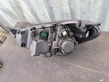 Load image into Gallery viewer, Frontscheinwerfer Hyundai Tucson D792111A10 D792111A20 LED Ein Satz Headlight SCH8126020497ry