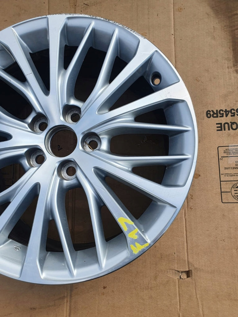 1x Alufelge 18 Zoll 7.5" 5x114.3 45ET Glanz Silber 19042407132 Toyota Avensis FEL2078502966ay