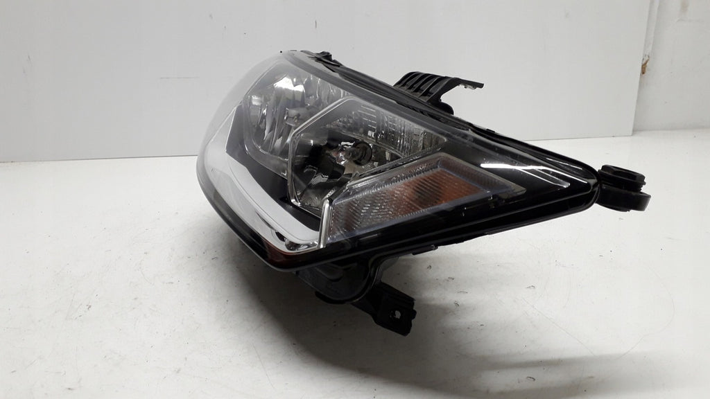 Frontscheinwerfer Audi A1 82A941004 LED Rechts Scheinwerfer Headlight