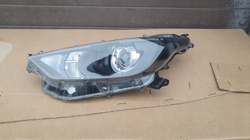 Frontscheinwerfer Toyota 4 Yaris Links Scheinwerfer Headlight SCH6791032576gr