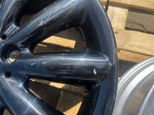 Laden Sie das Bild in den Galerie-Viewer, 1x Alufelge 17 Zoll 5x112 6855109 Mini F56 F55 Rim Wheel FEL7178758614bu