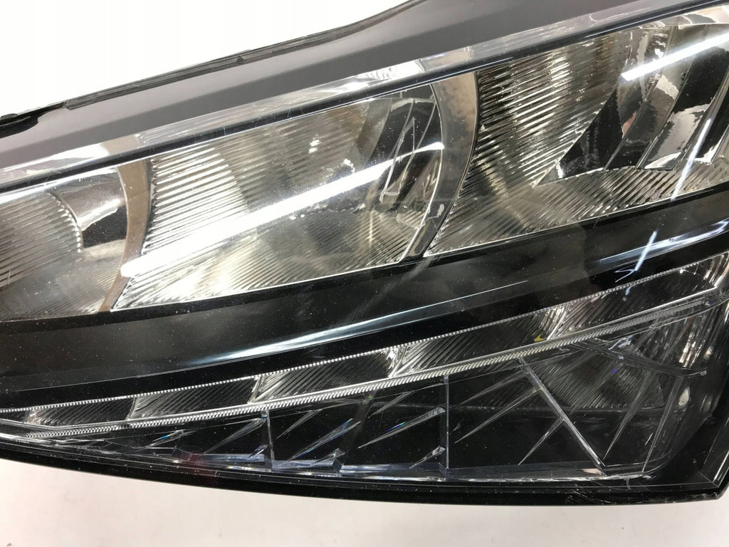 Frontscheinwerfer Skoda Scala Links Scheinwerfer Headlight SCH2034044966wx