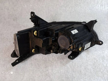 Laden Sie das Bild in den Galerie-Viewer, Frontscheinwerfer Dacia Sandero III 260101940R Vorderseite Headlight