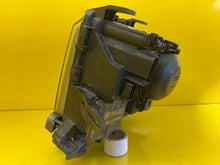 Laden Sie das Bild in den Galerie-Viewer, Frontscheinwerfer Land Rover Range III L322 XBC001311 Xenon Links Headlight SCH9879702024bd