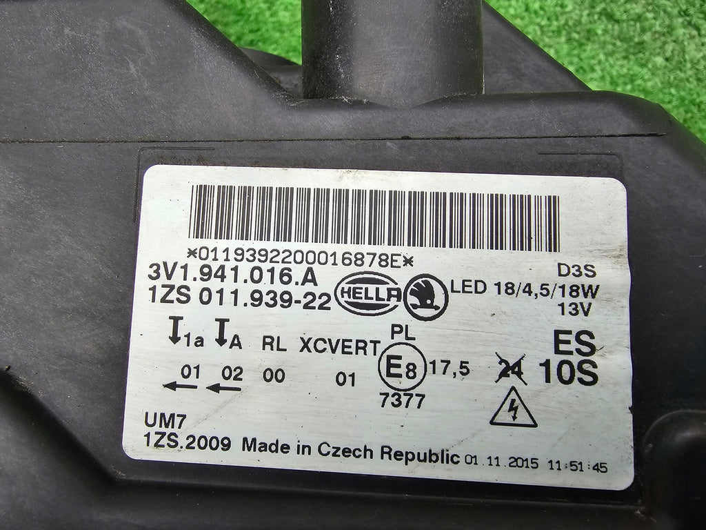 Frontscheinwerfer Skoda Superb III 3V1941016A Xenon Rechts Headlight