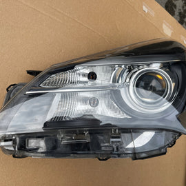 Frontscheinwerfer Toyota Yaris 81170-0DK10 Links Scheinwerfer Headlight SCH4181918322ca