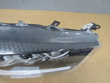 Load image into Gallery viewer, Frontscheinwerfer Toyota Yaris LED Rechts Scheinwerfer Headlight