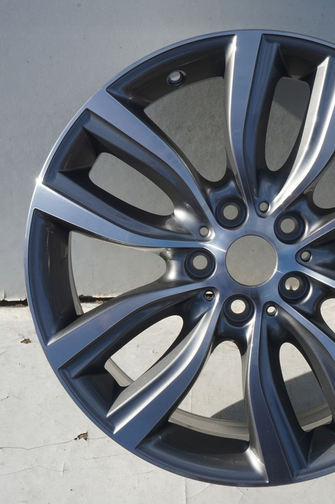 1x Alufelge 18 Zoll 8.0" 5x112 57ET Glanz Silber 6855094 BMW Mg Rim Wheel FEL3556329931be