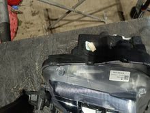 Laden Sie das Bild in den Galerie-Viewer, Frontscheinwerfer Hyundai Tucson 92102N7100 N7921-61120 LED Rechts Headlight SCH7335420432qm