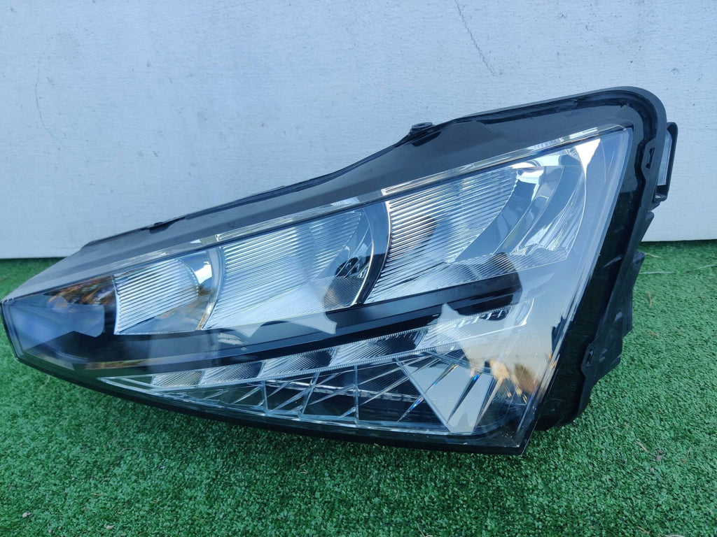 Frontscheinwerfer Skoda Scala 657941015 Links Scheinwerfer Headlight SCH4555759306za