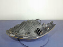 Laden Sie das Bild in den Galerie-Viewer, Frontscheinwerfer Mazda II D65151030 Links Scheinwerfer Headlight