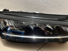 Laden Sie das Bild in den Galerie-Viewer, Frontscheinwerfer Skoda Octavia IV 5E4941016 LED Rechts Scheinwerfer Headlight SCH5043023991bs