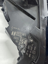 Load image into Gallery viewer, Frontscheinwerfer Audi A3 8V0941005E Bi-Xenon Ein Stück (Rechts oder Links) SCH8865980461vc