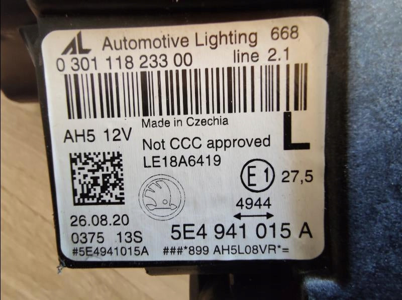 Frontscheinwerfer Skoda Octavia IV 5E4941015A LED Links Scheinwerfer Headlight SCH9507181469ya