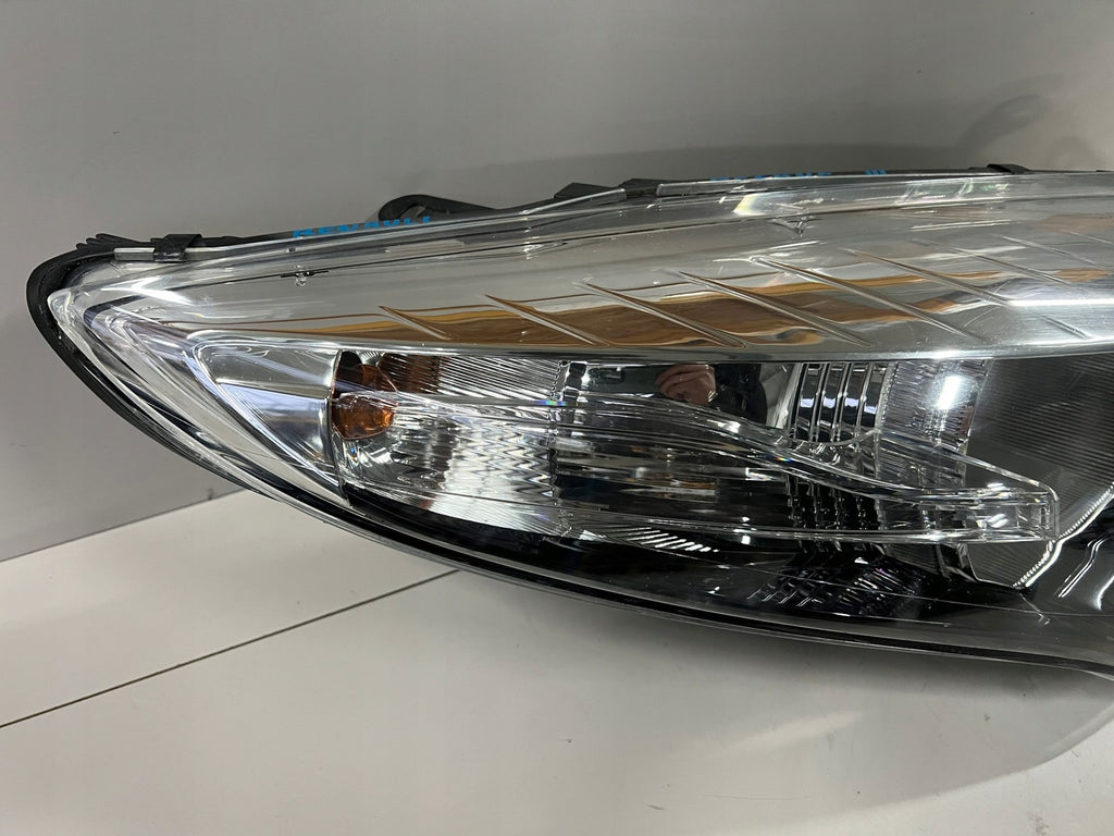 Frontscheinwerfer Renault Megane III 260101010R LED Rechts Headlight