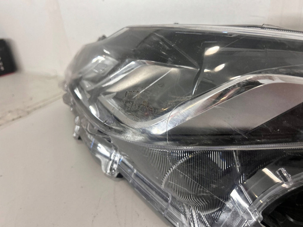 Frontscheinwerfer Toyota Corolla 8115002131 Links Scheinwerfer Headlight SCH2690255433lv