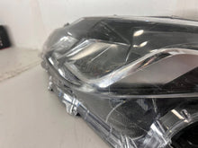 Laden Sie das Bild in den Galerie-Viewer, Frontscheinwerfer Toyota Corolla 8115002131 Links Scheinwerfer Headlight SCH2690255433lv