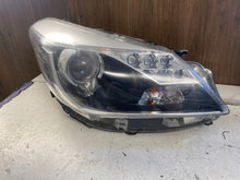 Load image into Gallery viewer, Frontscheinwerfer Toyota Yaris LED Rechts Scheinwerfer Headlight