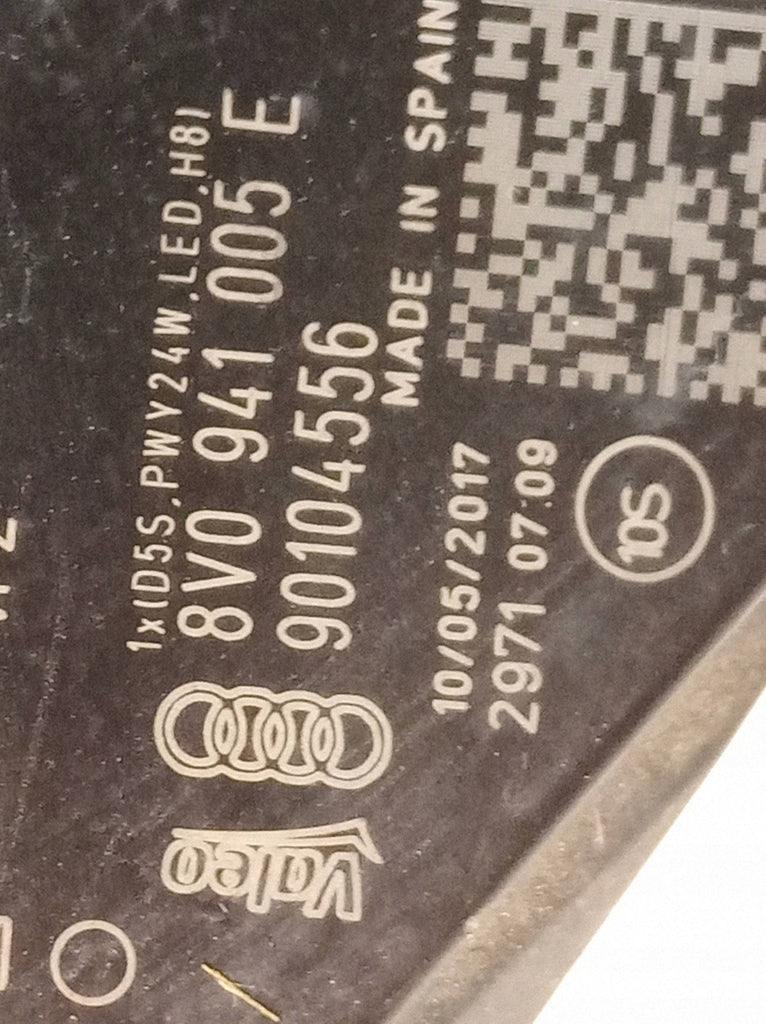 Frontscheinwerfer Audi A3 8V0941005E Links Scheinwerfer Headlight
