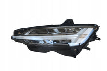 Load image into Gallery viewer, Frontscheinwerfer Volvo V60 II Links Scheinwerfer Headlight SCH9715671738er