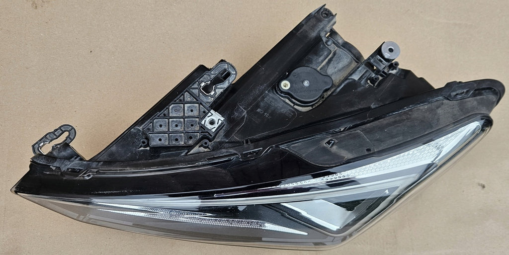 Frontscheinwerfer Seat Leon 5FB941007G 90188325 LED Rechts oder Links