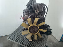 Load image into Gallery viewer, Motor Mercedes-Benz Sprinter 611987 2.2 CDI 82PS 60kW 2003 Diesel Unkomplett