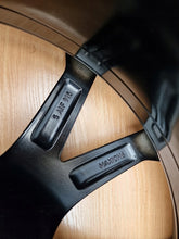 Laden Sie das Bild in den Galerie-Viewer, 1x Alufelge 19 Zoll 10.0" 5x112 5A1F915 BMW Rim Wheel FEL5512304425en