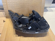 Laden Sie das Bild in den Galerie-Viewer, Frontscheinwerfer Ford Transit GK3113W030BB Links Scheinwerfer Headlight SCH6058571719ll