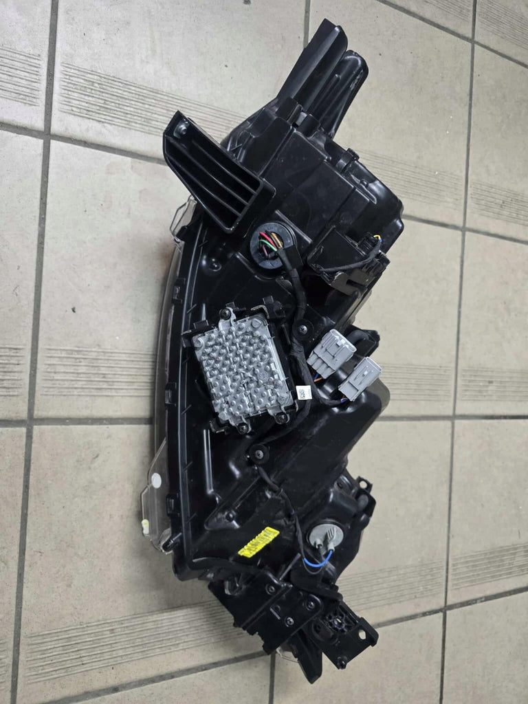 Frontscheinwerfer Mitsubishi Outlander I 8301D3-31 Links Scheinwerfer Headlight SCH8883458194wu