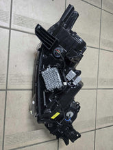 Load image into Gallery viewer, Frontscheinwerfer Mitsubishi Outlander I 8301D3-31 Links Scheinwerfer Headlight SCH8883458194wu