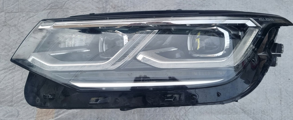 Frontscheinwerfer VW Tiguan 5NB941081G 030111923300 Links Scheinwerfer Headlight SCH2178699913it