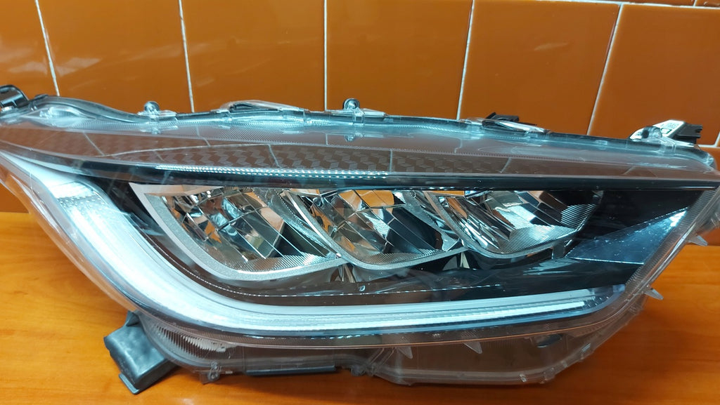 Frontscheinwerfer Toyota Yaris LED Ein Stück (Rechts oder Links) Headlight