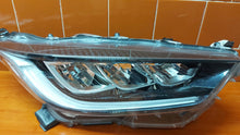 Load image into Gallery viewer, Frontscheinwerfer Toyota Yaris LED Ein Stück (Rechts oder Links) Headlight