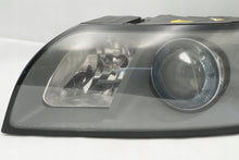Laden Sie das Bild in den Galerie-Viewer, Frontscheinwerfer Volvo V50 30744681 Links Scheinwerfer Headlight SCH4541286353rl