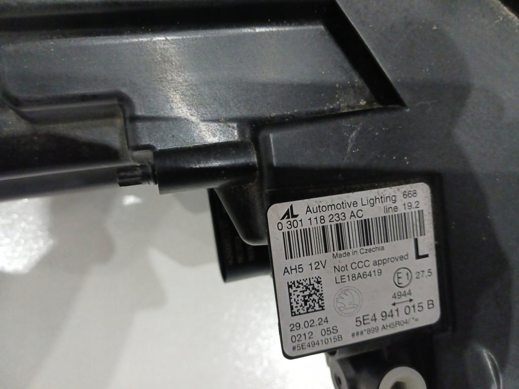 Frontscheinwerfer Skoda Octavia IV 5E4941015B Full LED Links Headlight SCH1227869856yb