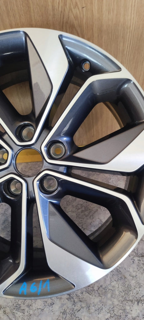 1x Alufelge 18 Zoll 7.5" 5x114.3 46ET Glanz Silber 403002855R Mg Rim Wheel FEL8424238881ro