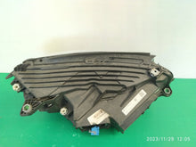 Laden Sie das Bild in den Galerie-Viewer, Frontscheinwerfer Mercedes-Benz Glc A2539065701 Ein Stück (Rechts oder Links) SCH9105136606kj
