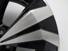 Laden Sie das Bild in den Galerie-Viewer, 1x Alufelge 17 Zoll 6.5" 5x100 39ET Glanz Silber 2GM601025M Mg T-Cross Rim Wheel FEL8938044541in