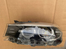 Laden Sie das Bild in den Galerie-Viewer, Frontscheinwerfer BMW 3 F34 6311-7498925-01 Links Scheinwerfer Headlight SCH5203223526lg