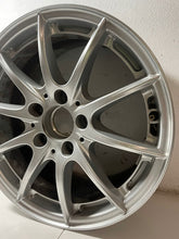Laden Sie das Bild in den Galerie-Viewer, 1x Alufelge 16 Zoll 7.5" 5x112 45ET Glanz Silber A2124014002 Mercedes-Benz W212 FEL8491889229rg