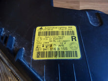 Laden Sie das Bild in den Galerie-Viewer, Frontscheinwerfer Skoda Octavia III 5E1941016 Bi-Xenon Rechts Headlight SCH9941094064op