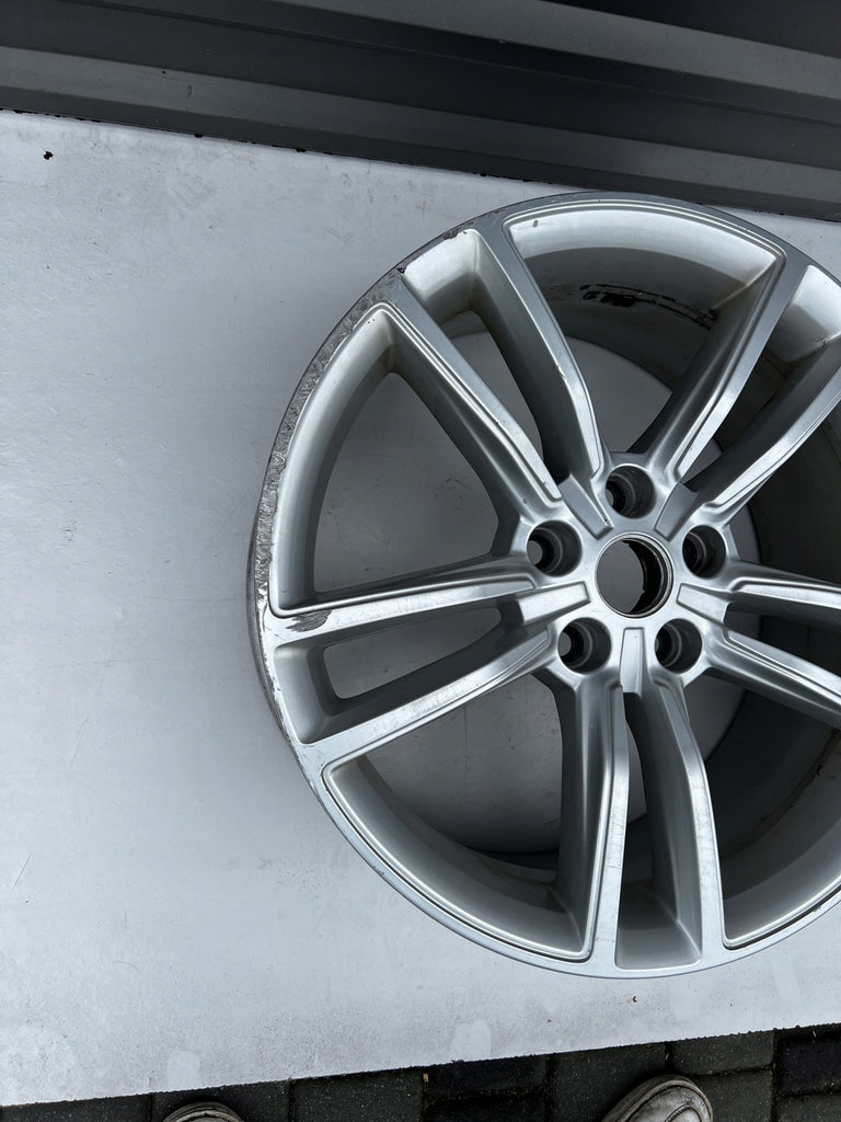 1x Alufelge 19 Zoll 8.0" 5x120 40ET Glanz Silber 6007214-00- Tesla Model S