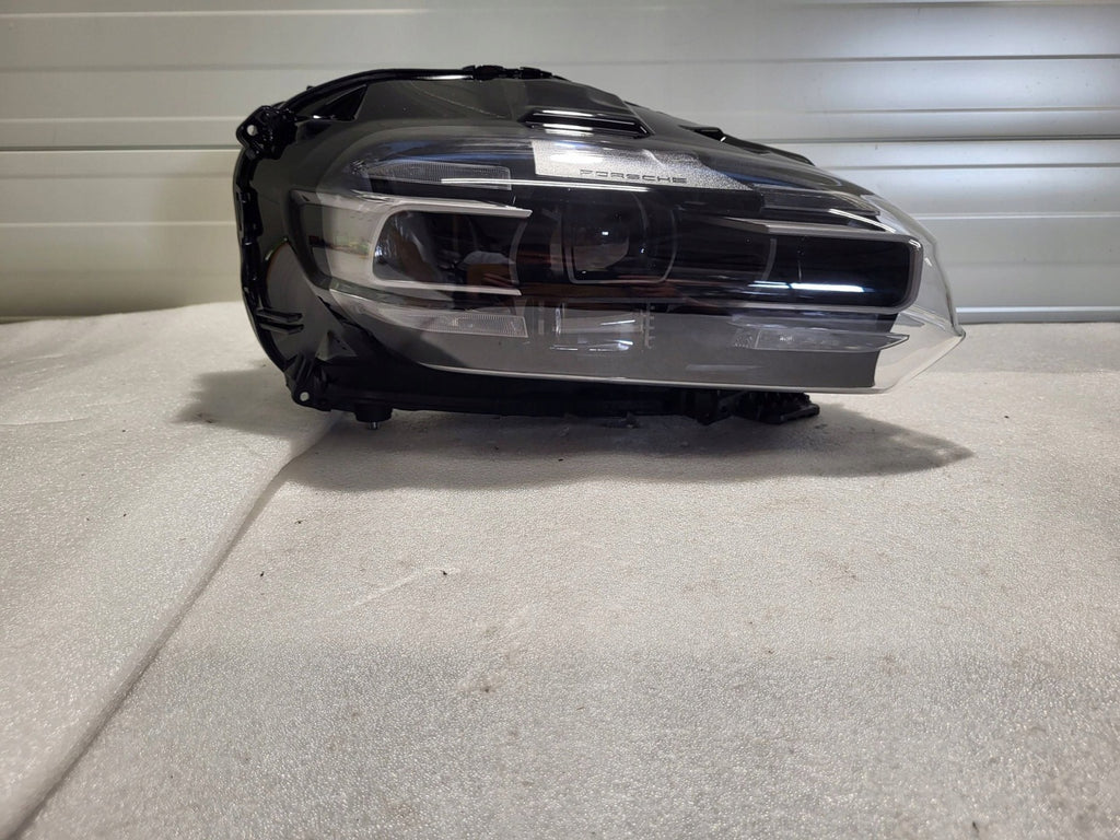 Frontscheinwerfer Porsche Taycan 9J1941032H Rechts Scheinwerfer Headlight SCH8949976892iu