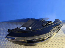 Laden Sie das Bild in den Galerie-Viewer, Frontscheinwerfer VW Passat 3J1941005 LED Links Scheinwerfer Headlight SCH1433108093ny