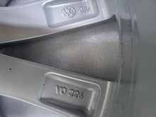 Load image into Gallery viewer, 1x Alufelge 16 Zoll 6.0" 5x100 45ET Glanz Silber 2G0601025AF VW Polo Rim Wheel FEL2070121093zg