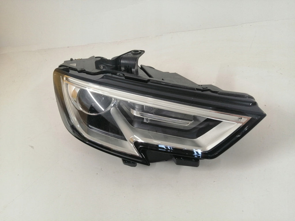 Frontscheinwerfer Audi A3 8V0941006E Rechts Scheinwerfer Headlight SCH9175513375yc