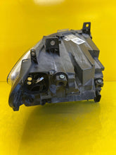 Laden Sie das Bild in den Galerie-Viewer, Frontscheinwerfer Mercedes-Benz Sprinter A9109067100 LED Rechts oder Links