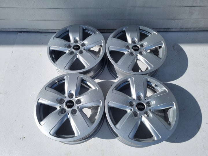 4x Alufelge 16 Zoll 7.0" 5x112 41ET Glanz Silber 6856029 Mini Clubman F54 I FEL9014716511fg